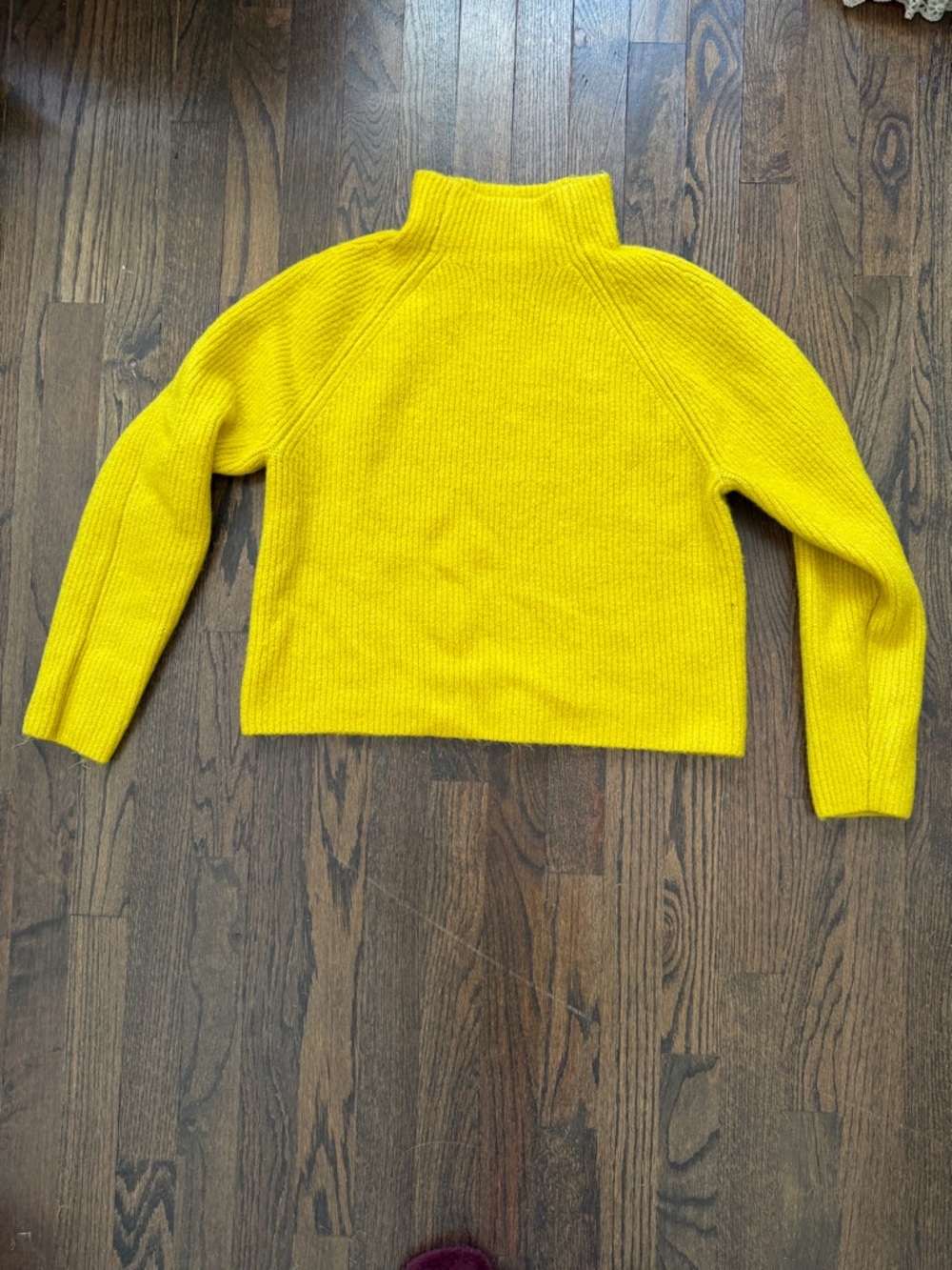 ANTONIO MELANI Bright Yellow Cropped Turtleneck Sweater